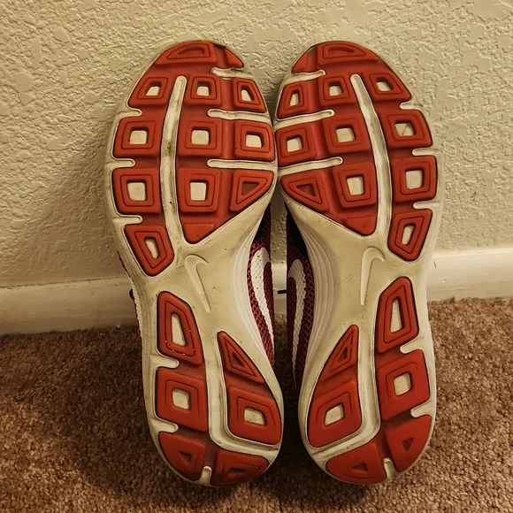 Nike Women's Revolution 3 Sneakers - Picture 6 of 7